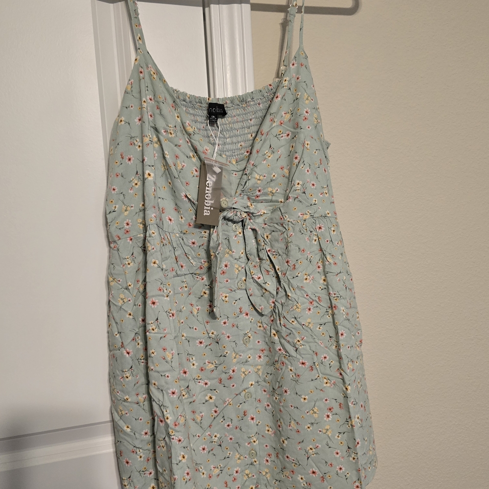 Zenobia Junior Plus Mint Floral Tank